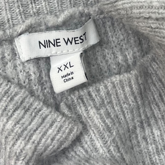 Nine West Women’s XXL Gray White Colorblock Mock Neck Pullover Sweater - Picture 3 of 3